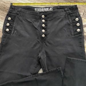 *3/$25* Hydraulic “Murray” Faded Distressed Style Black Capri Pants